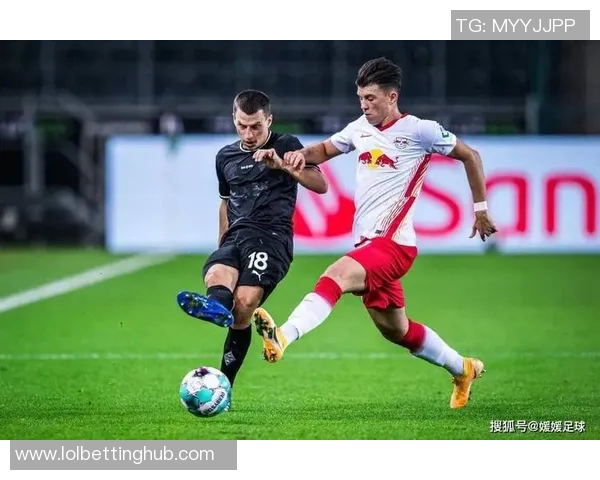 英超激战：多特蒙德逆转莱比锡红牌争议引发全场热议