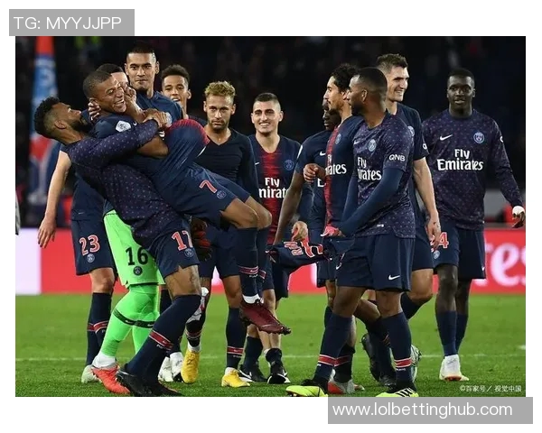 国王杯激战巴黎圣日耳曼逆转那不勒斯全场沸腾数据解析引发热议