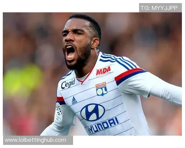 国王杯精彩对决拜仁逆转里昂展现战术魅力与团队精神