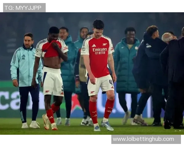 德甲热刺大胜巴黎圣日耳曼引发争议判罚全场沸腾